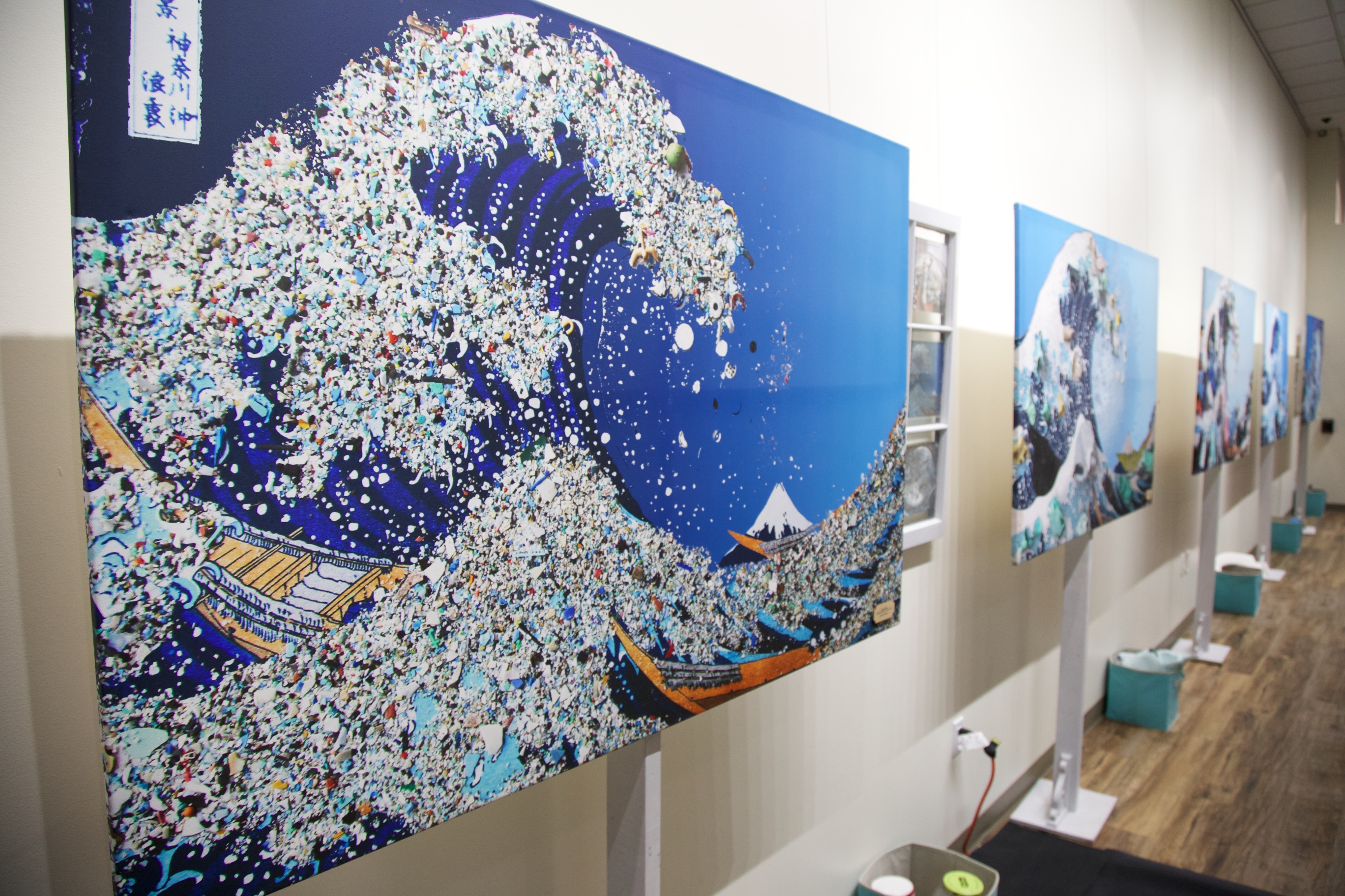 plastic-oceans-art-exhibit